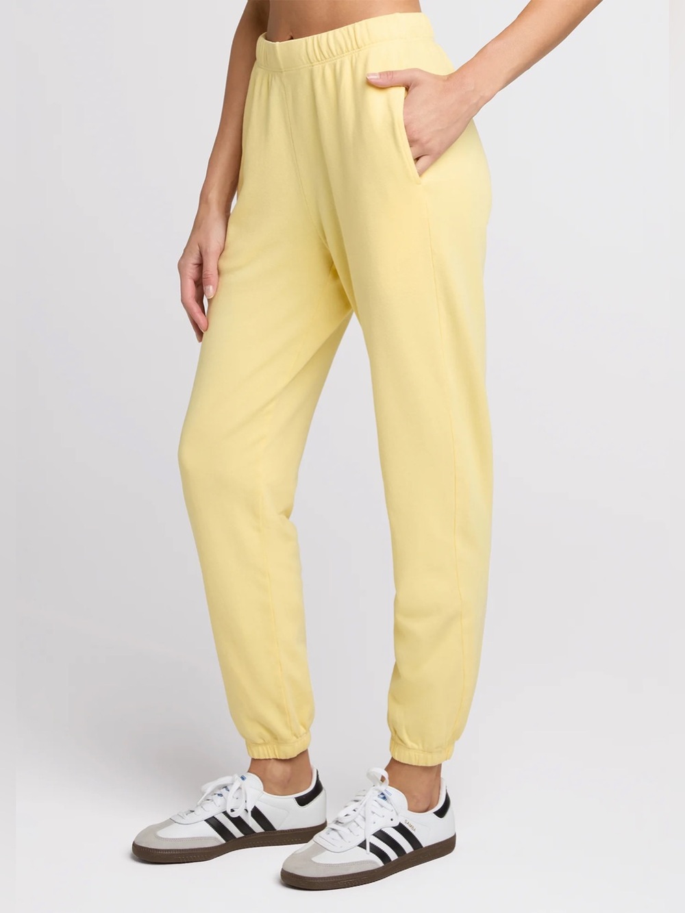Gap Women’s Yellow Elastic-Waist Jogger Pants